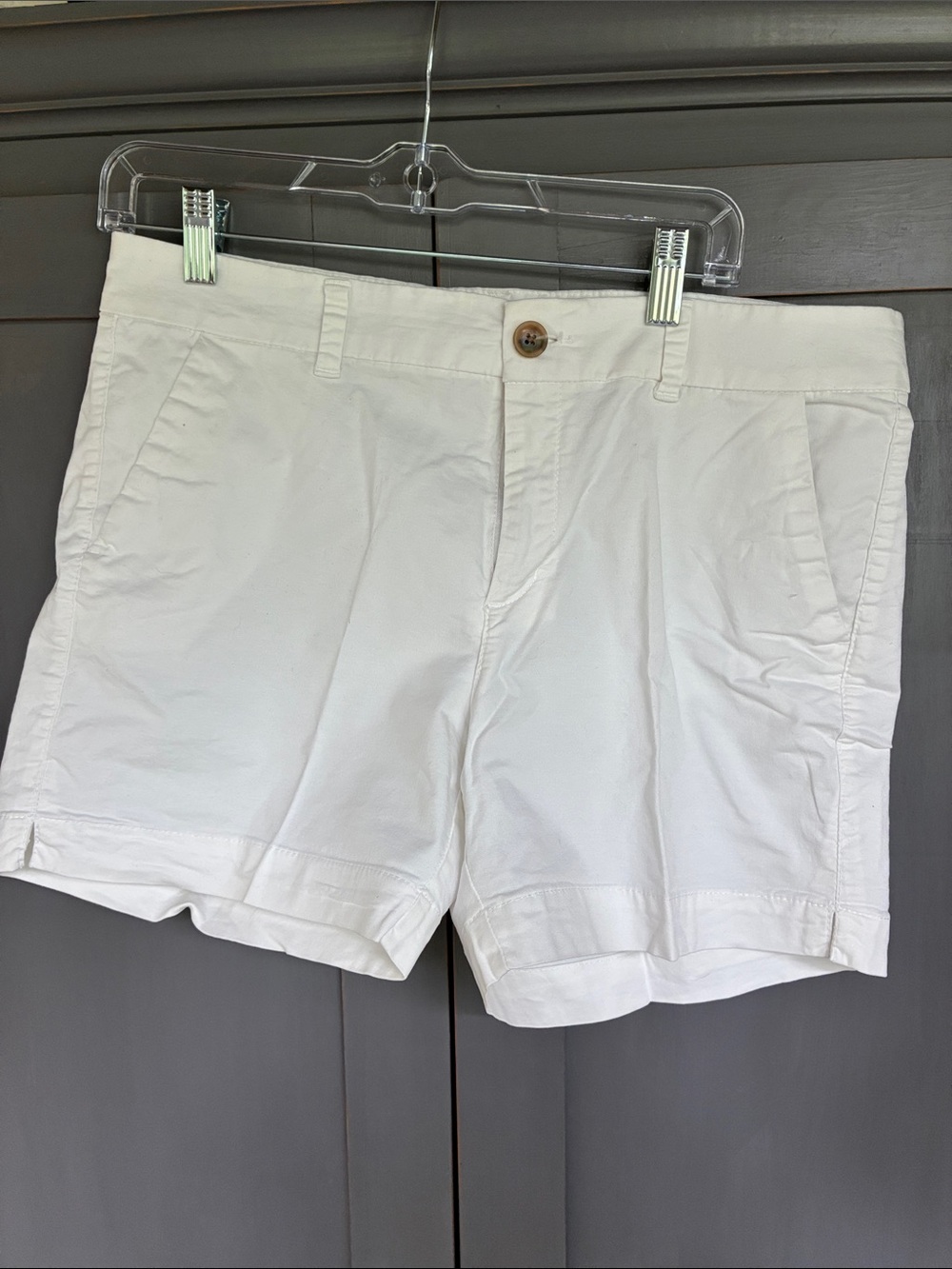 Old Navy Everyday mid rise 12  White Cotton Shorts